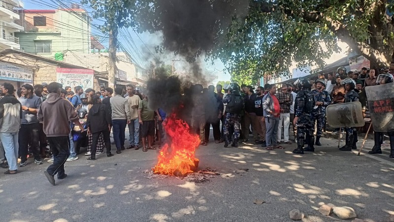 एमाले कार्यकर्ता र जेन–जी समूहबीच सिमरामा झडप, कर्फ्यु आदेश जारी