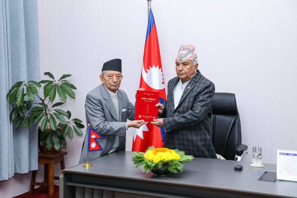 राष्ट्रपति पौडेलसमक्ष मानव अधिकार आयोगको वार्षिक प्रतिवेदन पेस