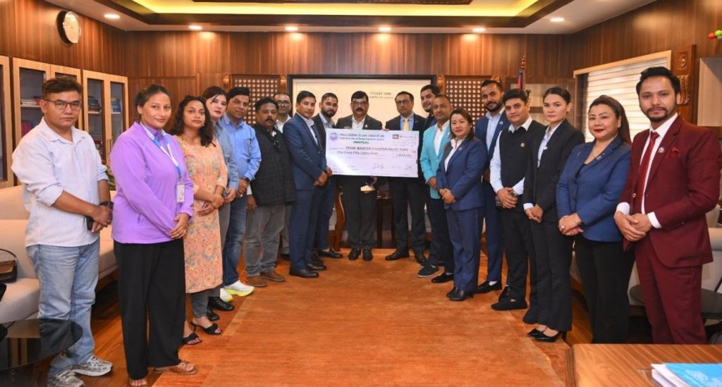 रसुवा बाढीपीडितका लागि वैदेशिक रोजगार व्यवसायी संघले जुटायो डेढ करोड