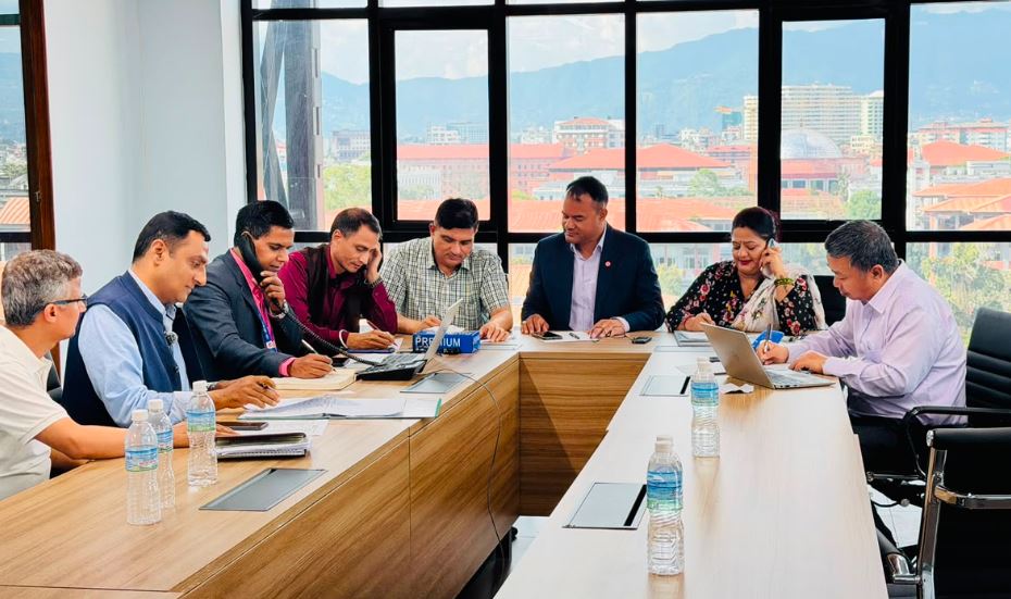 मन्त्री यादवको पहलपछि ग्यास वितरणमा ‘क्विक रेस्पोन्स’, दैनिक २ सयभन्दा बढी गुनासो सम्बोधन