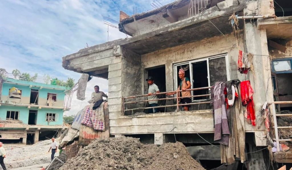 भोटेकोशी बाढीमा १२ हजार ३८ जनाको उद्धार, ५ हजार ८३ अझै सम्पर्कविहीन